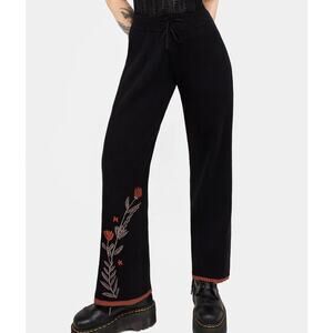 Disturbia Women’s Medium Pants Wide Leg Ribbed Knit Pull On Embroidered Trouser